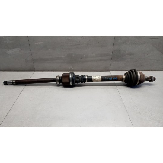 FRONT HALF-AXLES RIGHT  PEUGEOT 3008 2009> used
