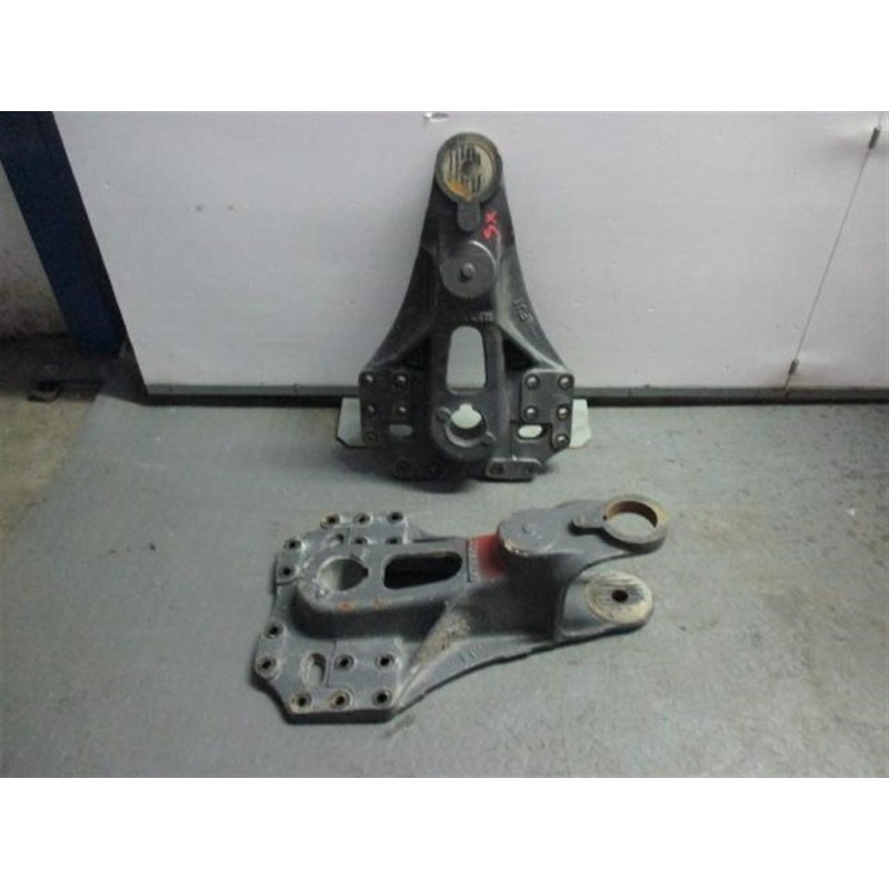 RENAULT truck SUPPORTO SOSPENSIONI RENAULT truck Premium 1996>2005 usato