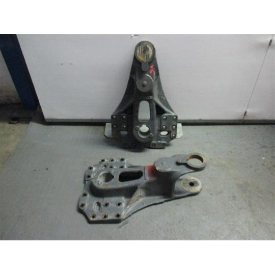 SUPPORTO SOSPENSIONI RENAULT truck Premium 1996>2005 usato