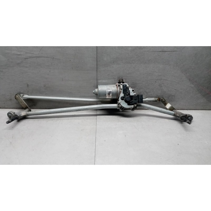 RENAULT van windshield wiper motor RENAULT van Master 2014>2019 used