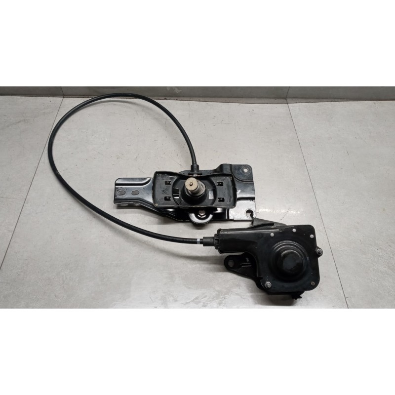 RENAULT van HOLDER WHEEL RENAULT van Master 2014>2019 used