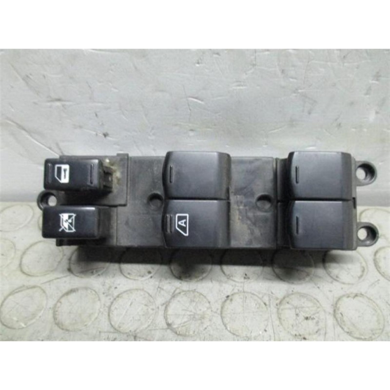 SUBARU INTERRUTTORI E PULSANTI ALZAVETRI SUBARU Impreza 2007> usato