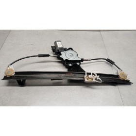 ALZA VETRI ANTERIORI...