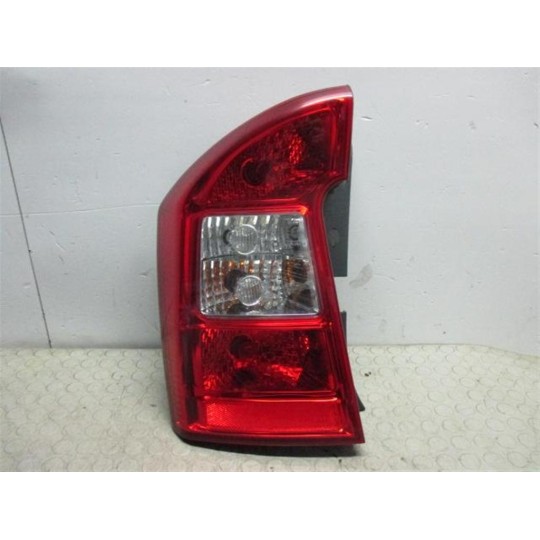 LEFT REAR LIGHT 
 KIA Carens 2006> used