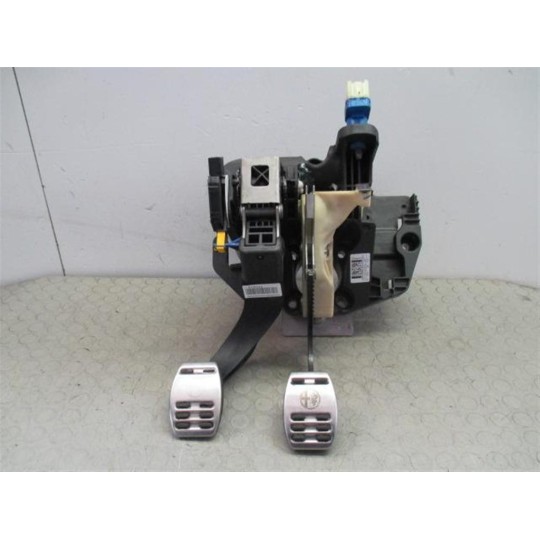 BLOCCO PEDALIERA ALFA ROMEO Giulietta 2010>2016 usato
