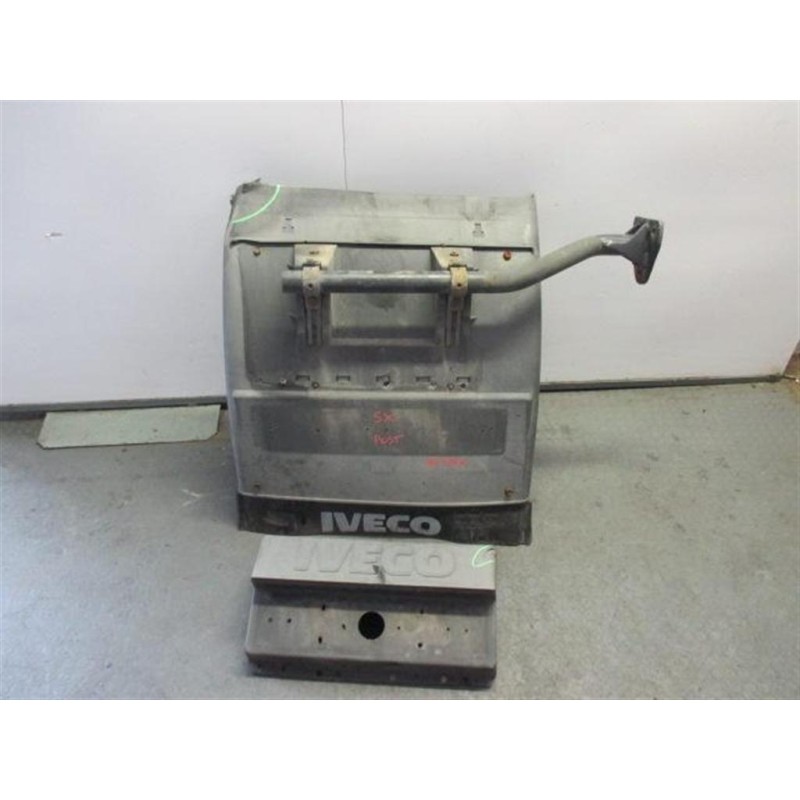 IVECO LEFT REAR MUDGUARD  IVECO Stralis 2007>2013 used