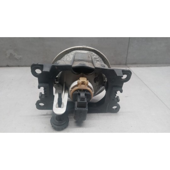 RIGHT FOG LIGHT LAMP PEUGEOT 3008 2009> used