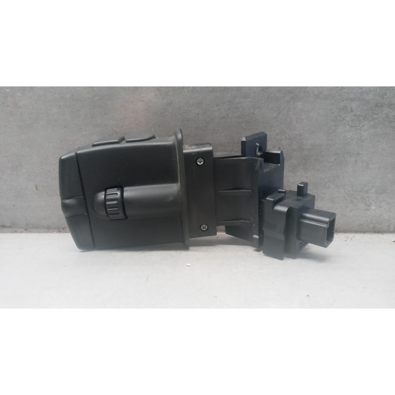 RENAULT van INTERRUTTORI E PULSANTI ABITACOLO RENAULT van Master 2014>2019 usato