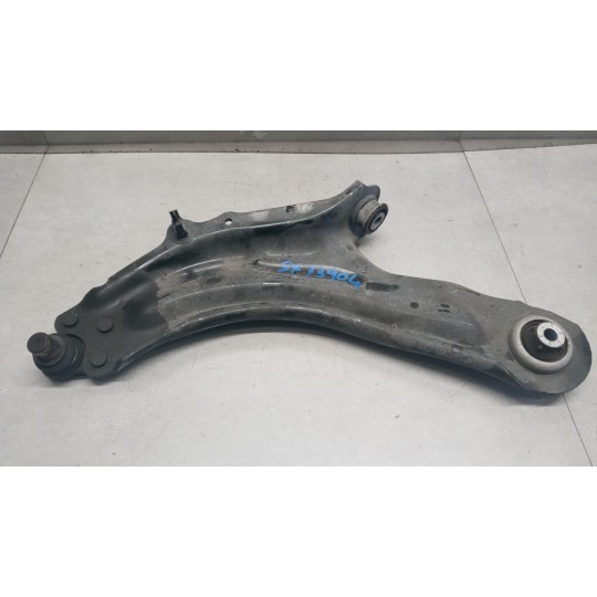BRACCIO OSCILLANTE ANTERIORE INFERIORE SINISTRO RENAULT Kangoo 2013>2021 usato