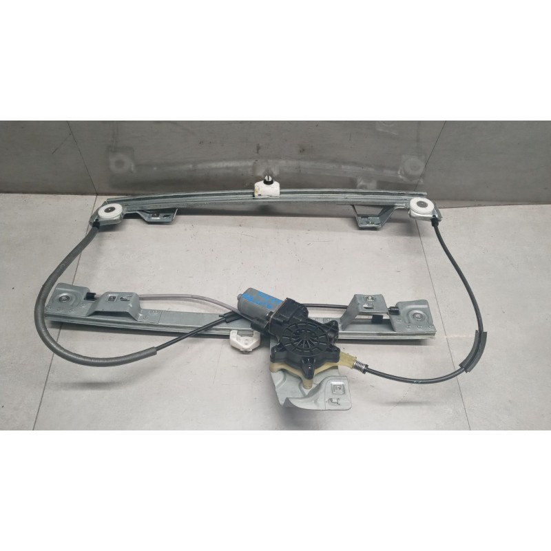 RENAULT windshield wiper motor RENAULT Kangoo 2013>2021 used