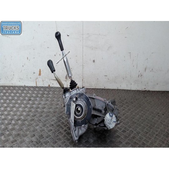 RIPARTITORE MITSUBISHI Pajero 1989>1991 (L040) usato