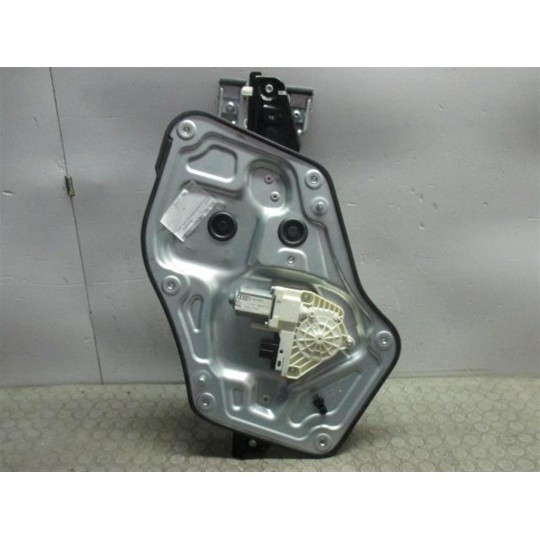 ALZA VETRI ANTERIORI SINISTRO SKODA Yeti 2012> usato