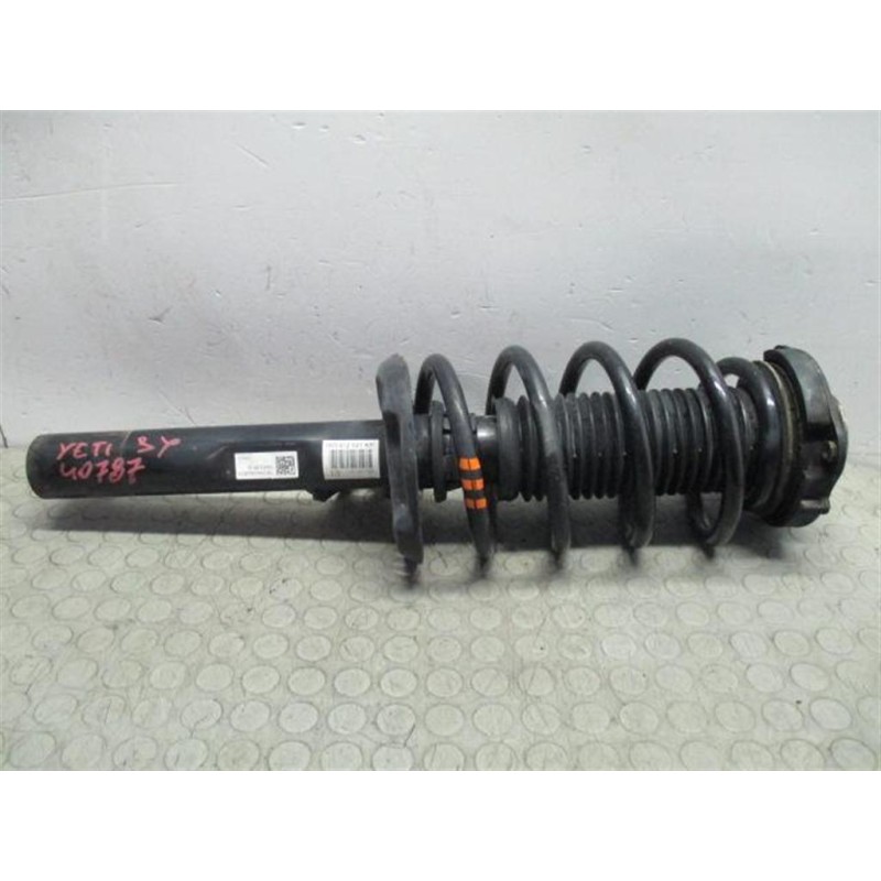 SKODA AMMORTIZZATORE ANTERIORE SINISTRO SKODA Yeti 2012> usato