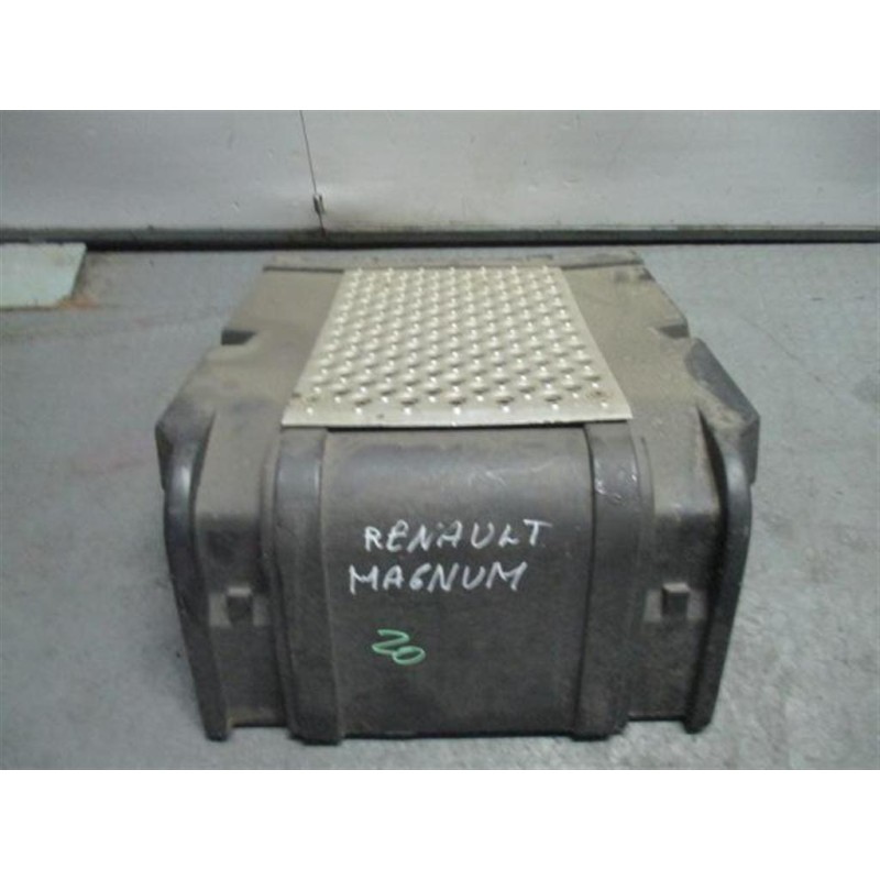 RENAULT truck BATTERY BOX COVER RENAULT truck Magnum 1990>2001 used