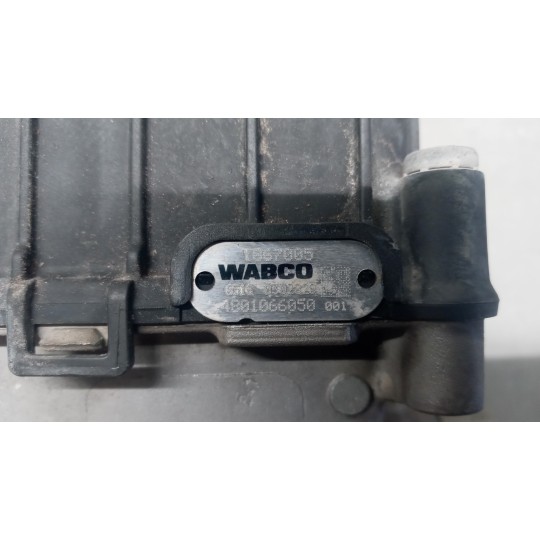 VARIE FRENI 1 DAF XF106 usato