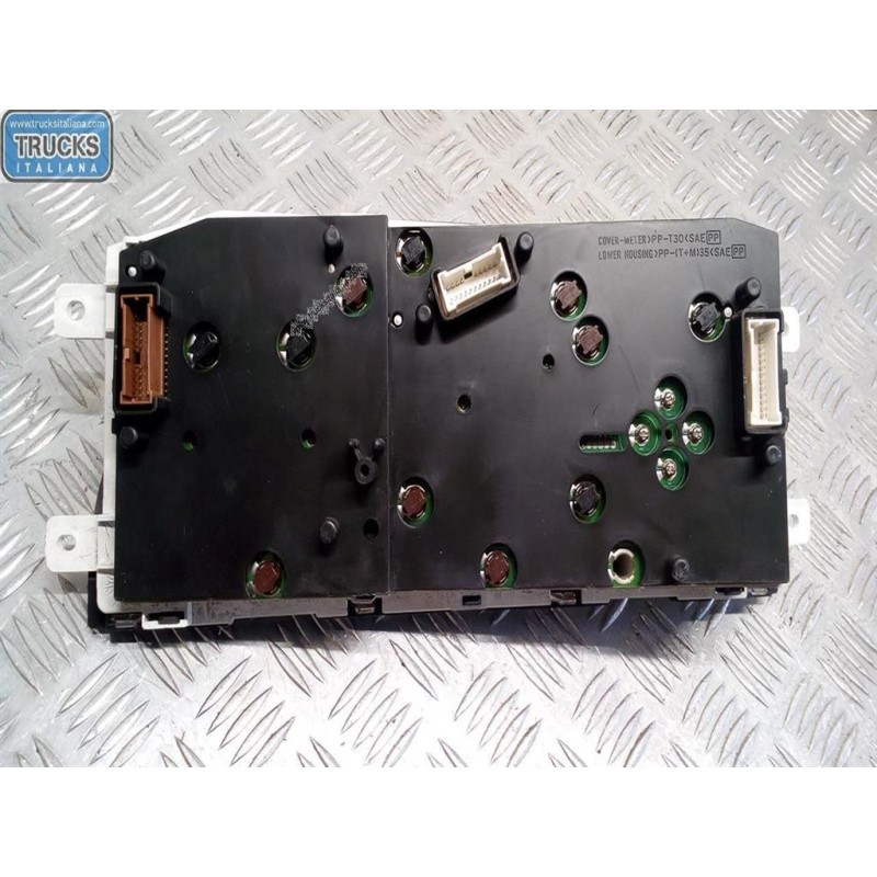 NISSAN QUADRO STRUMENTI NISSAN X-Trail 2001>2006 usato