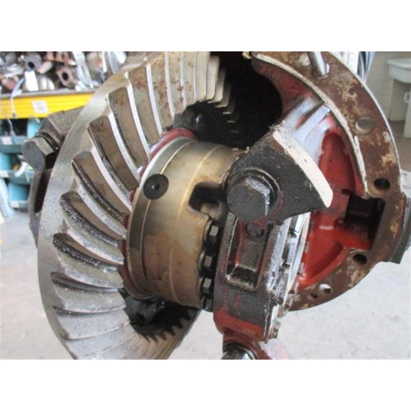 VOLVO truck GRUPPO DIFFERENZIALE POSTERIORE VOLVO truck F7 usato