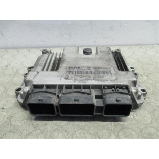 CENTRALINA MOTORE OPEL van Vivaro A 2002>2006 usato