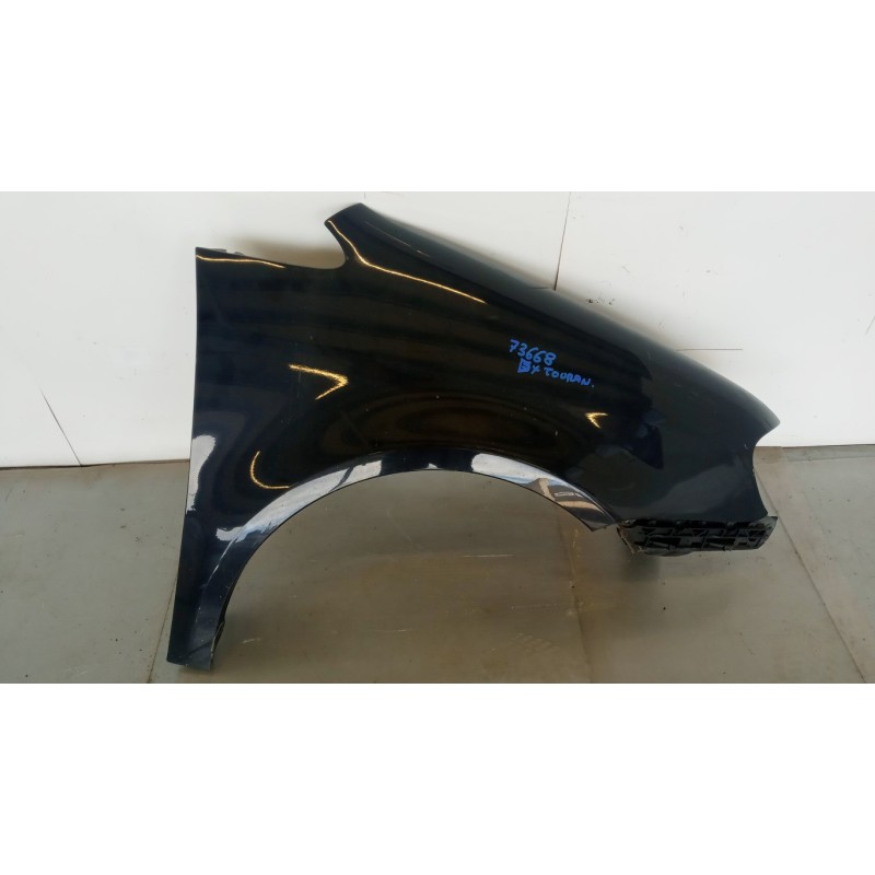 VOLKSWAGEN RIGHT FRONT MUDGUARD  VOLKSWAGEN Touran 2003>2007 used