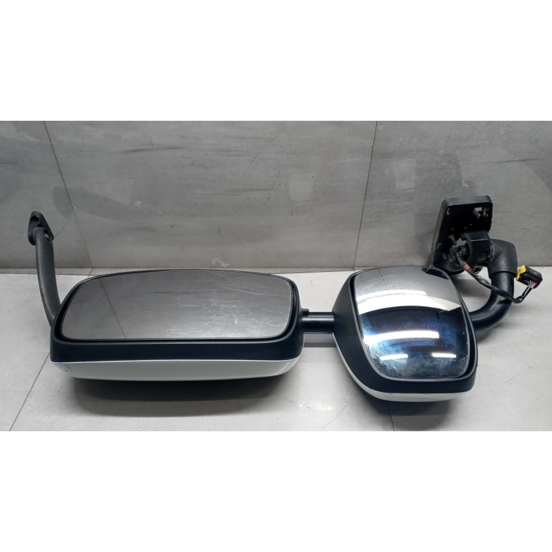 DAF LEFT ELETRIC REAR-VIEW MIRROR  DAF XF106 used