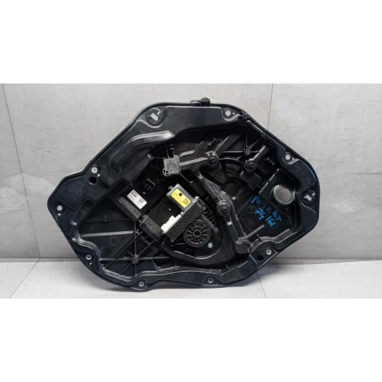 ALZA VETRI POSTERIORI DESTRO BMW Serie 1 (F40) 2019> usato