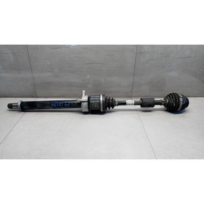 BMW FRONT HALF-AXLES RIGHT  BMW Serie 1 (F40) 2019> used