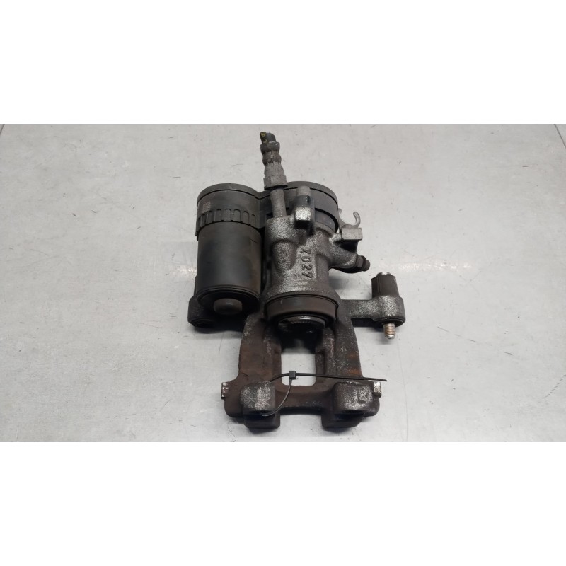 BMW LEFT REAR CALIPER BRAKE  BMW Serie 1 (F40) 2019> used