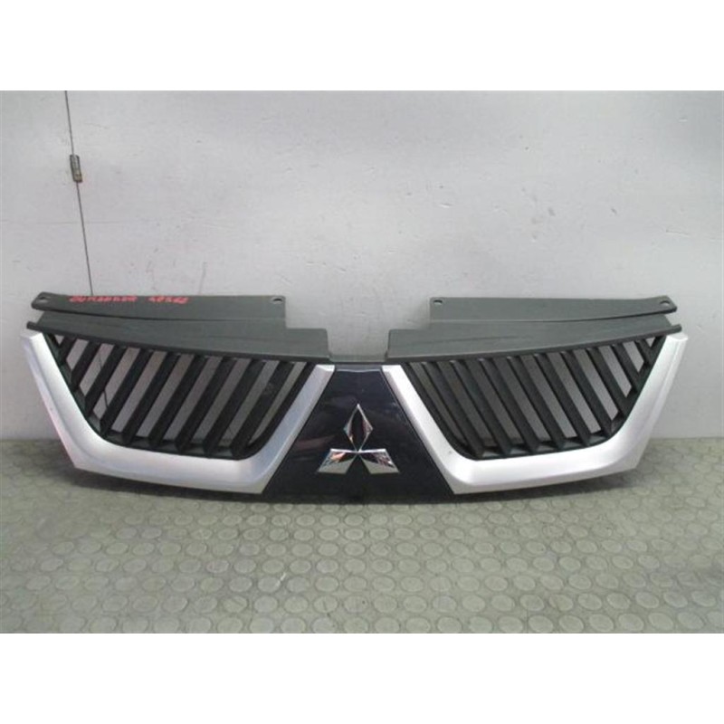 MITSUBISHI MASCHERINE MITSUBISHI Outlander 2007>2012 usato