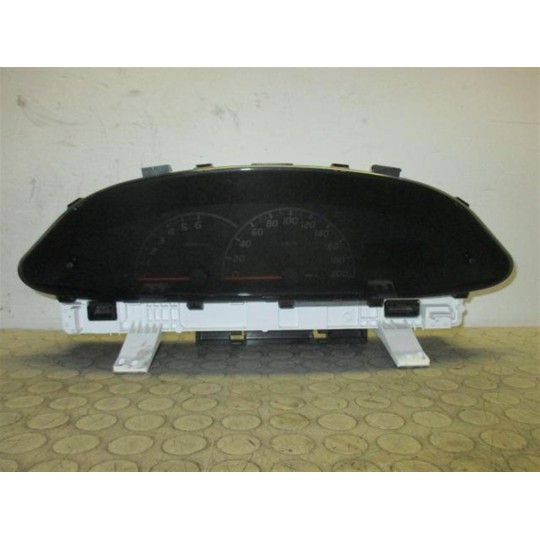 QUADRO STRUMENTI TOYOTA Yaris 2008>2011 usato