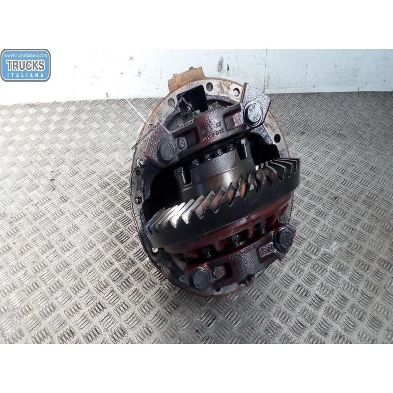 IVECO GRUPPO DIFFERENZIALE POSTERIORE IVECO 115-17 usato