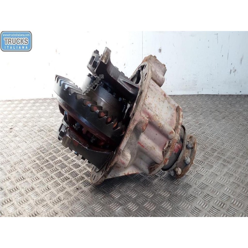 IVECO GRUPPO DIFFERENZIALE POSTERIORE IVECO 115-17 usato