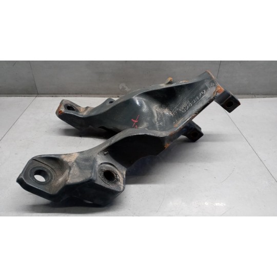 SUPPORTO SOSPENSIONI DAF XF106 usato