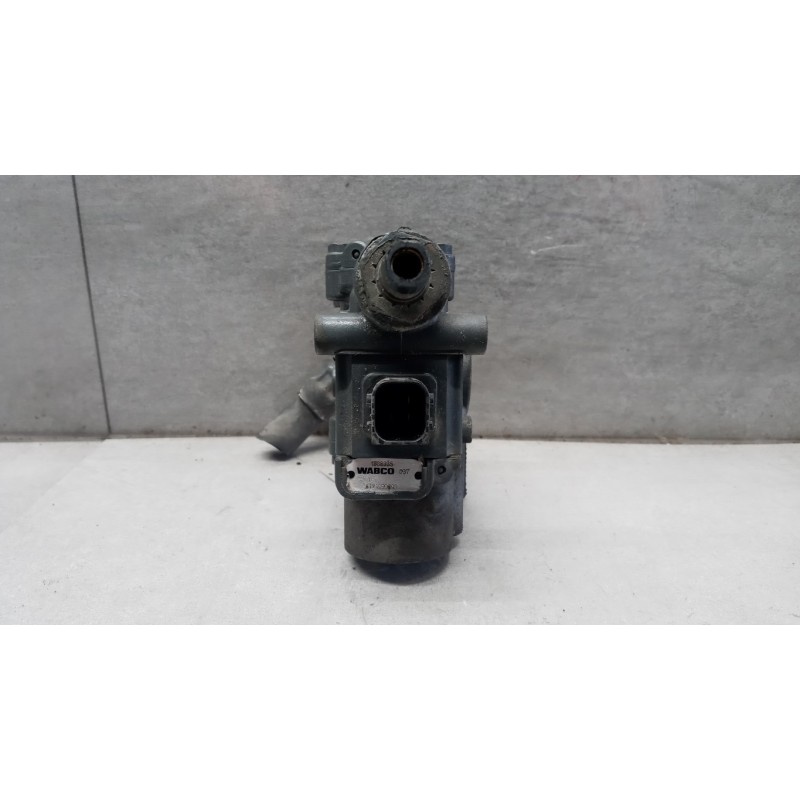 DAF VARIE FRENI 2 DAF XF106 usato