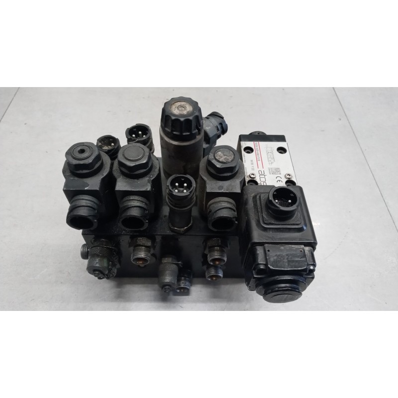 DAF VALVOLA REGOLA PRESSIONE DAF XF106 usato