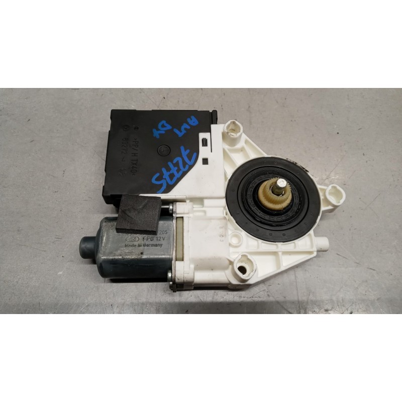 AUDI FRONT RIGHT POWERED WINDOWS  AUDI A3 Sportback 2005>2008 used