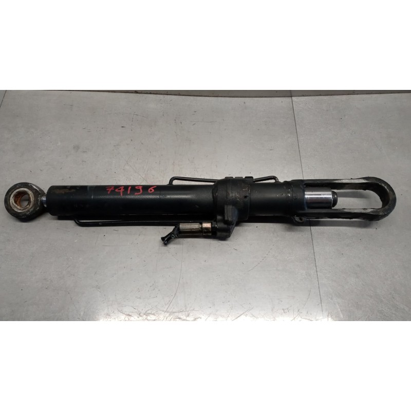 MAN CAB LIFT PISTON  MAN F90 1986>1997 used