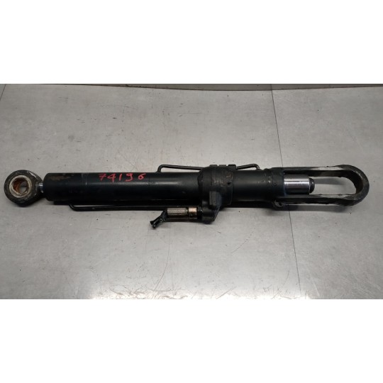 PISTONE ALZA CABINA MAN F90 1986>1997 usato