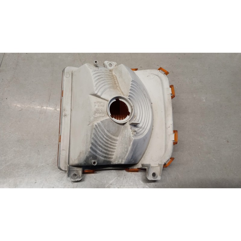 MAN FRECCIA ANTERIORE DESTRA MAN F90 1986>1997 usato