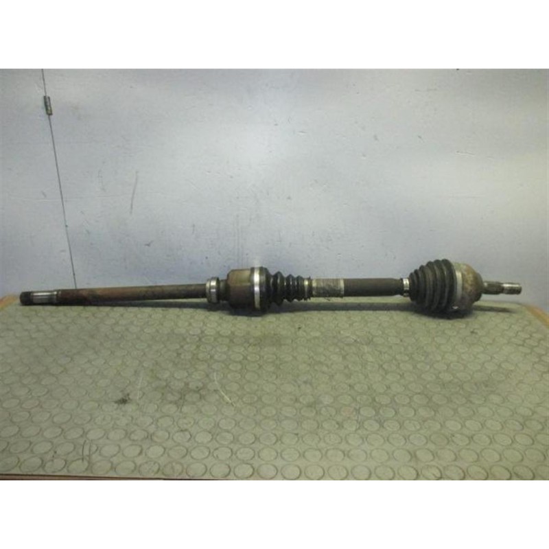 PEUGEOT FRONT HALF-AXLES RIGHT  PEUGEOT 3008 2009> used