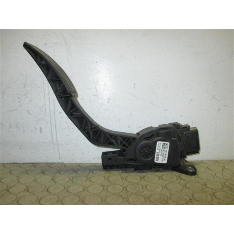 FORD ELETRONIC THROTTLE PEDAL  FORD Fiesta 2008>2013 used