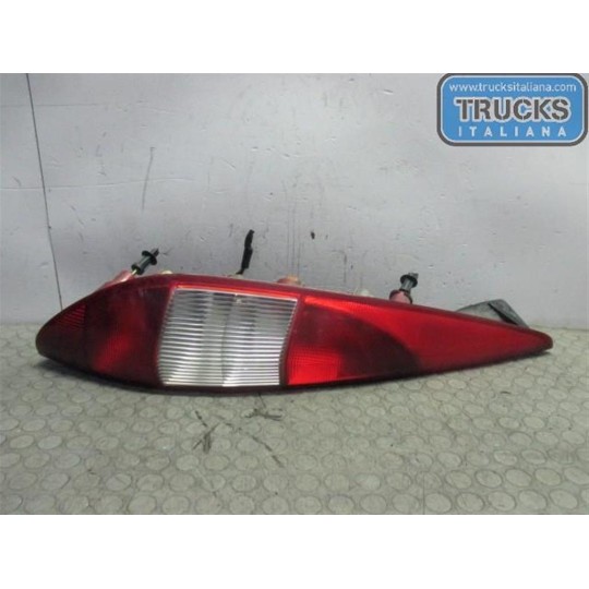 FARO POSTERIORE ESTERNO SINISTRO FORD Mondeo 2001>2003 usato