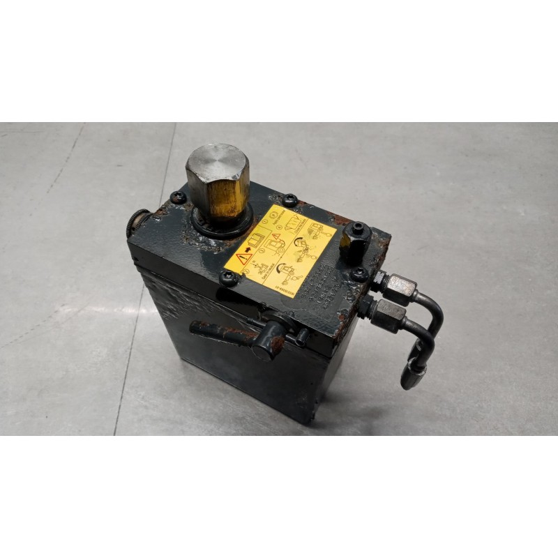 IVECO CAB LIFT PUMP  IVECO Stralis 2013> used