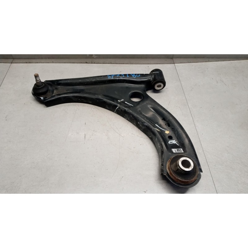 SUZUKI CONTROL ARM FRONT LOWER LEFT  SUZUKI Baleno 2016> used