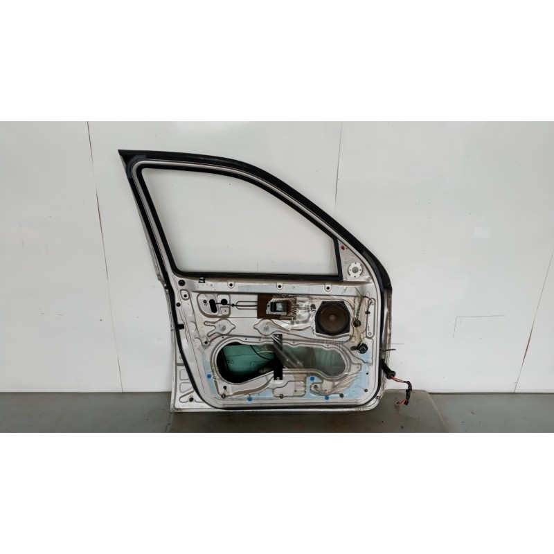 LAND ROVER LEFT FRONT DOOR LAND ROVER Freelander 1998>2002 used