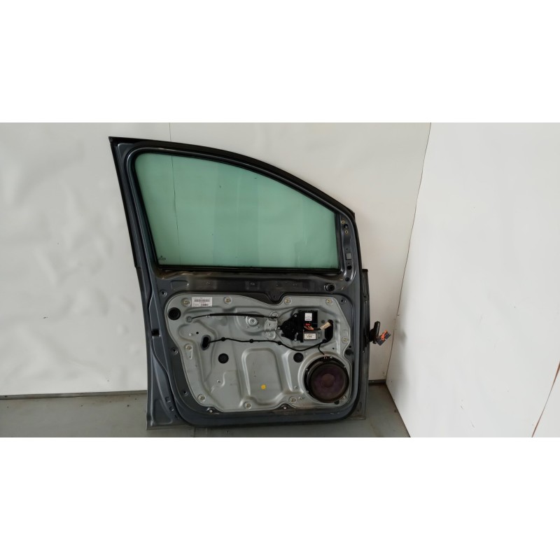 VOLKSWAGEN PORTA ANTERIORE SINISTRA VOLKSWAGEN Touran 2003>2007 usato