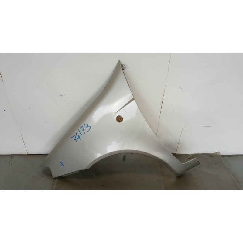 FIAT LEFT FRONT MUDGUARD  FIAT Punto 2003>2010 used