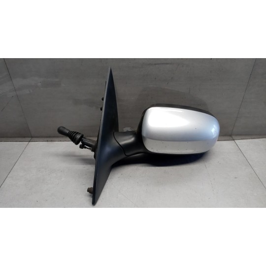 RETROVISORE SINISTRO OPEL Corsa C 2003>2006 usato