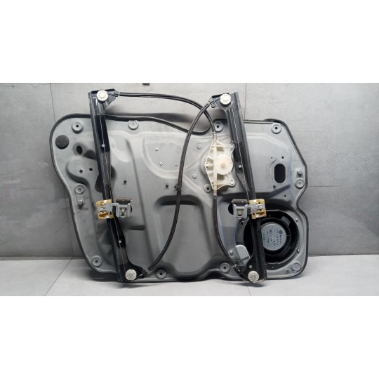 FRONT RIGHT POWERED WINDOWS  VOLKSWAGEN Touran 2003>2007 used
