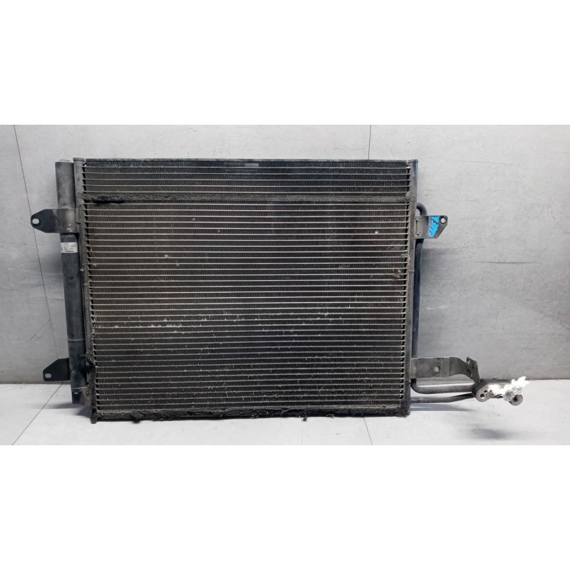 VOLKSWAGEN RADIATORE CLIMATIZZATORE VOLKSWAGEN Touran 2003>2007 usato