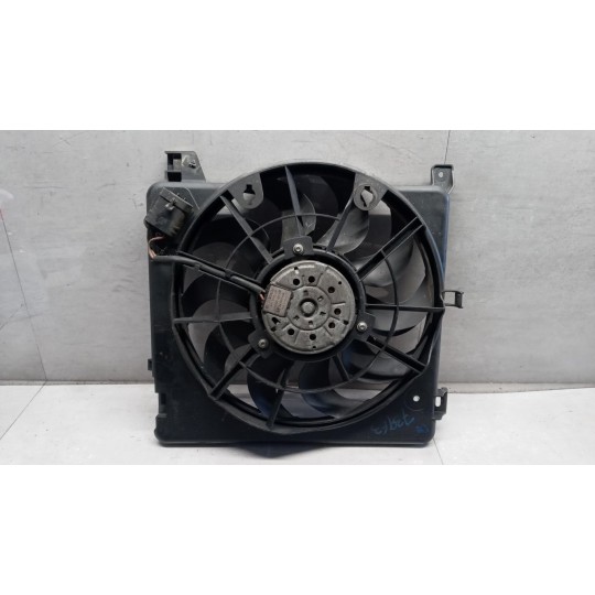 CONVOGLIATORE ELETTROVENTOLA OPEL Astra H 2007>2010 usato